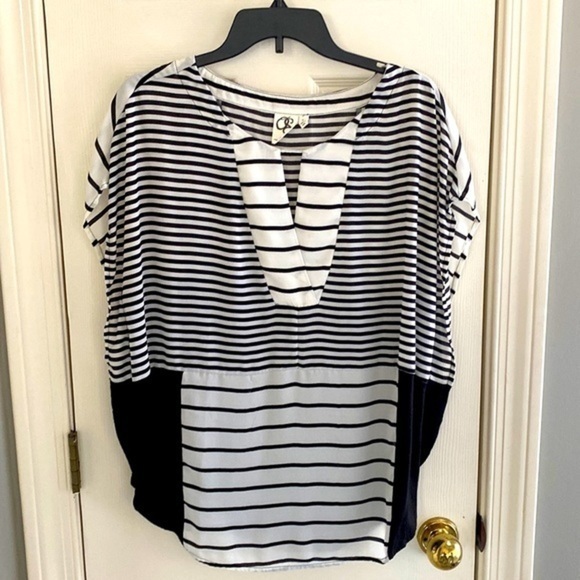 Tops - One September black/white top size Large